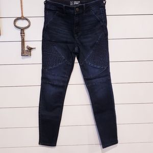 🏷️5/$25🏷️ Dark Blue Moto Skinny Jeans